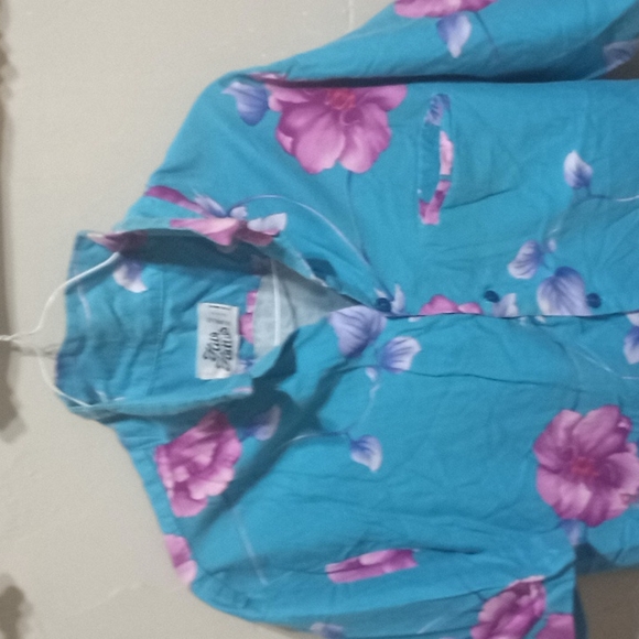 Summer casual shirt - Picture 2 of 2